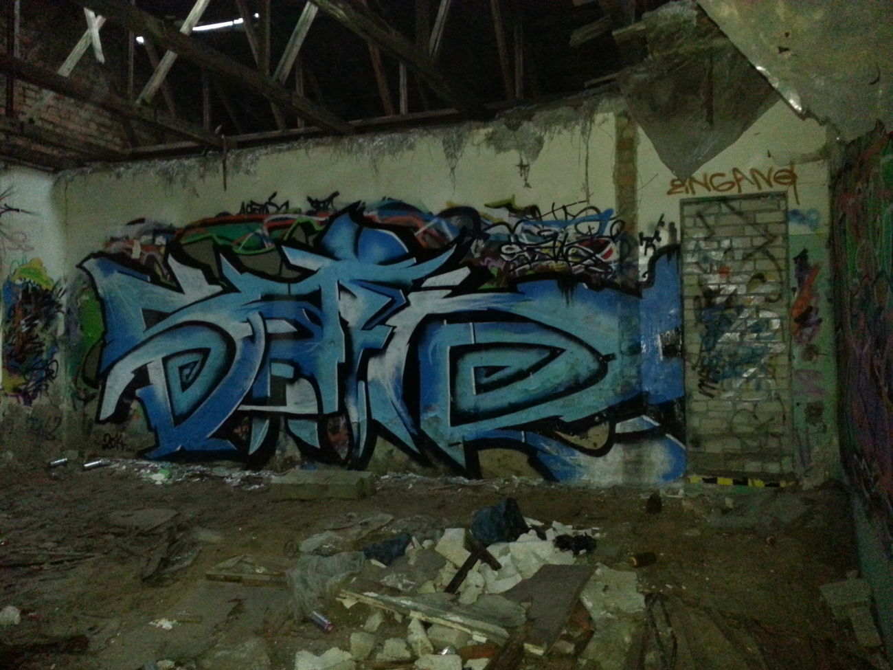 Graffiti Wall - Photo by 036 (2014)