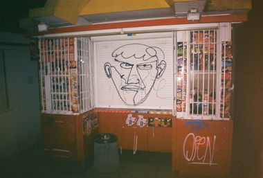 Graffiti Wall - Photo by 0p3Nua - Open, oneline (2015)