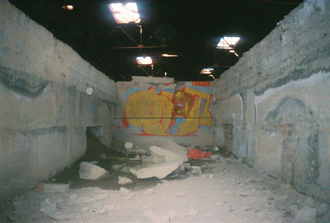 Graffiti Wall - Photo by 0p3Nua - ФАРТ (2015)