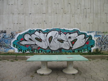 Graffiti Wall - Photo by 10ka - eNeR (2014)