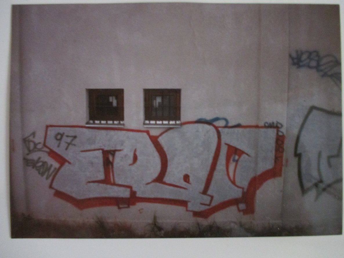 Graffiti Bombing - Photo by 10ka - funk, doobie, crew (1997)