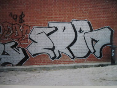 Graffiti Bombing - Photo by 10ka - zagreb (1998)