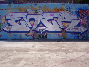 Graffiti Wall in Hrvatska - Photo by 10ka - vela, luka (2009)