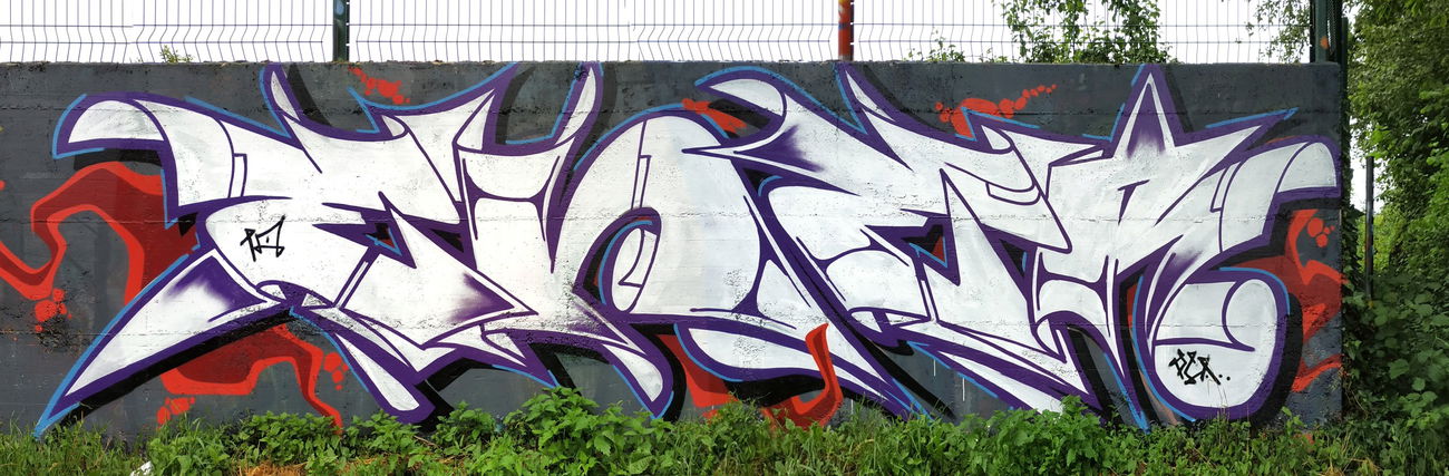 Graffiti Wall - Photo by 10ka (2022)