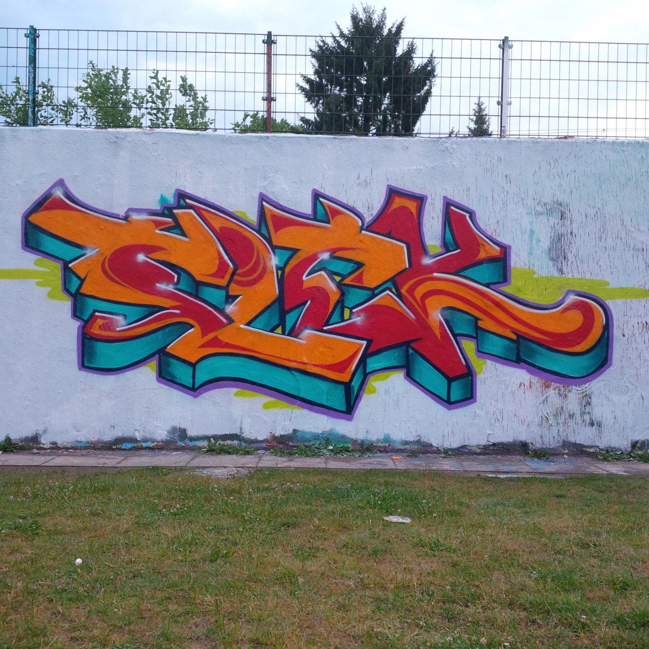 Graffiti Wall - Photo by 12345