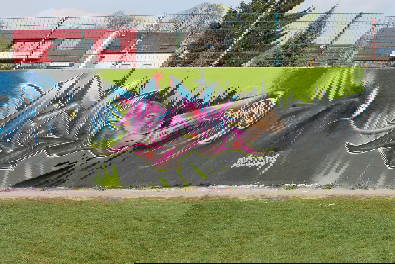 Graffiti Wall in Hennef - Photo by 12345 - Octagon, Ziel (2014)