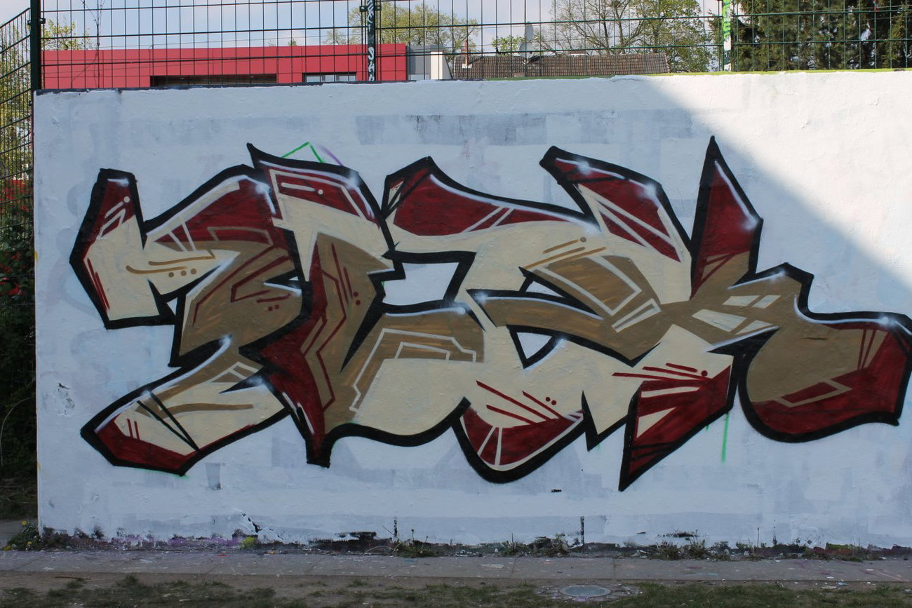 Graffiti Wall - Photo by 12345 - flek (2014)