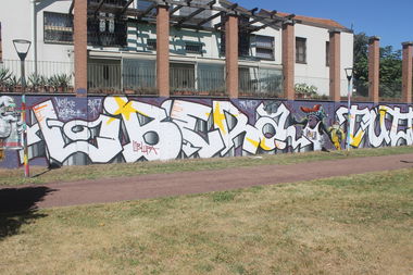 Graffiti Wall in Milano - Photo by 12345