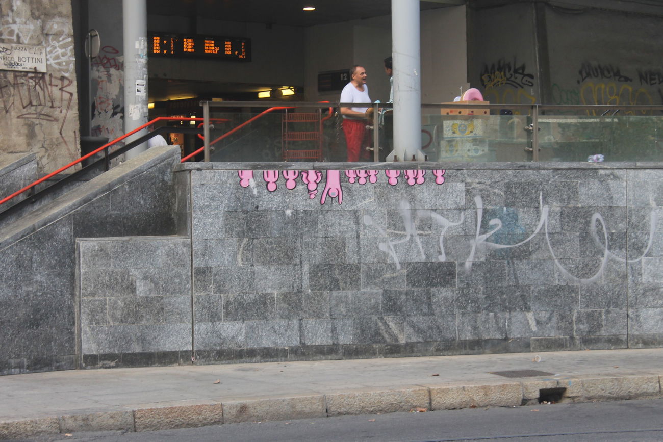 Graffiti Street Art in Milano - Photo by 12345
