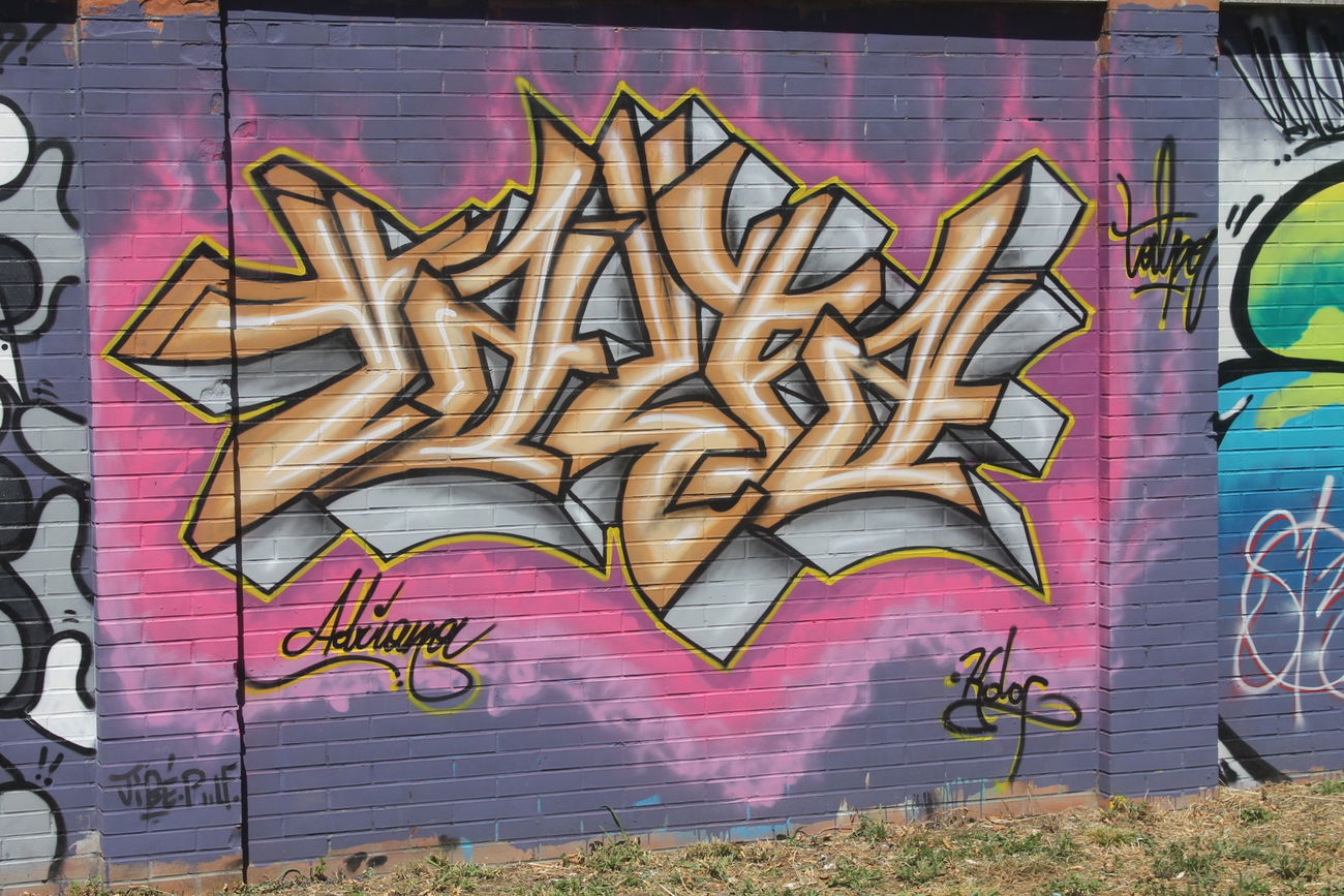 Graffiti Wall in Milano - Photo by 12345