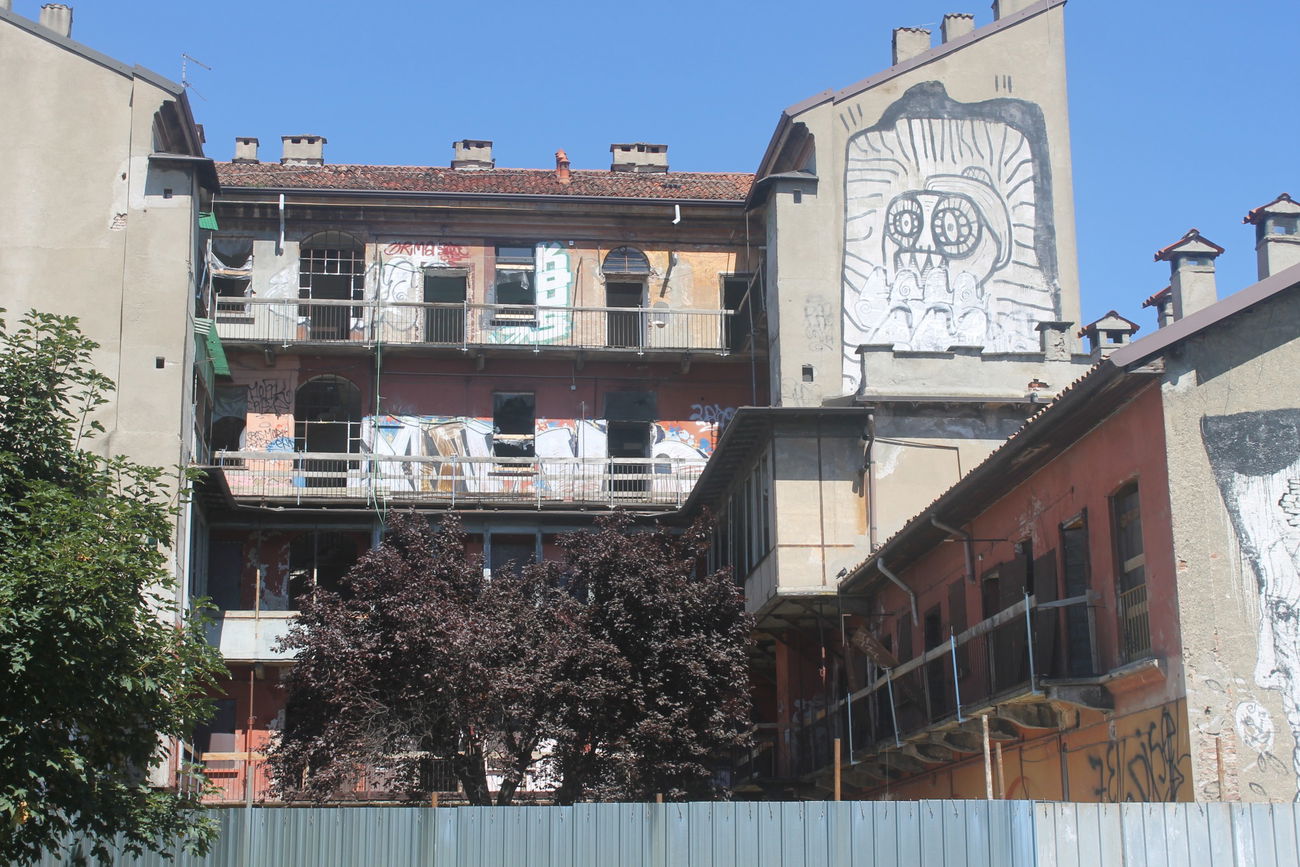 Graffiti Street Art in Milano - Photo by 12345