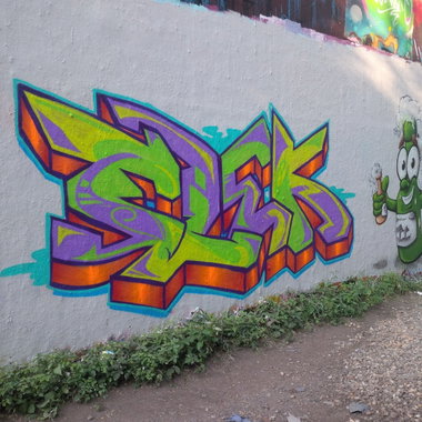 Graffiti Wall - Photo by 12345 - flek