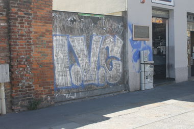 Graffiti Artwork in Milano - Photo by 12345