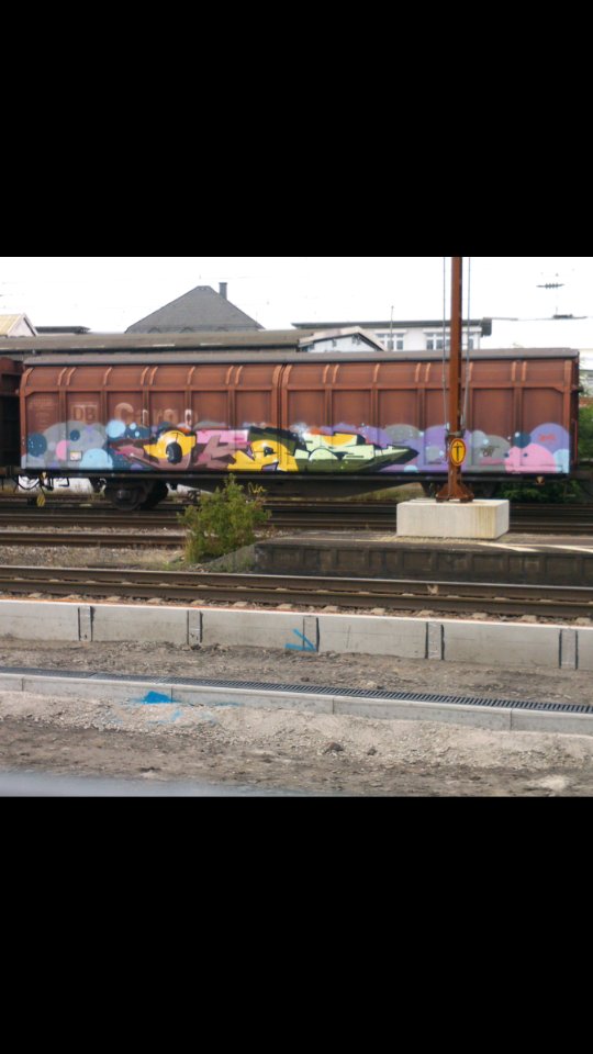 Graffiti Train - Photo by 135lizcrew - obc, obcs, unze