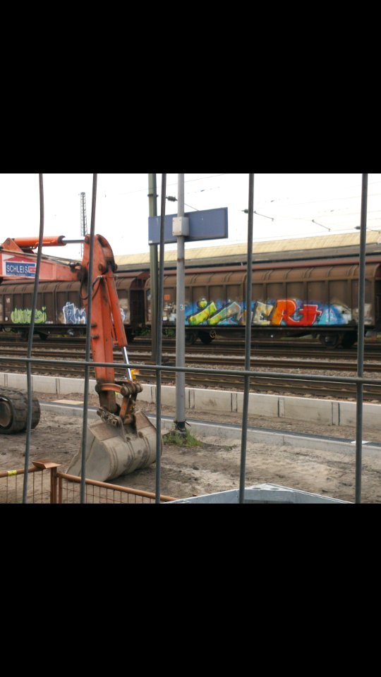 Graffiti Train - Photo by 135lizcrew - unze, imer, obc