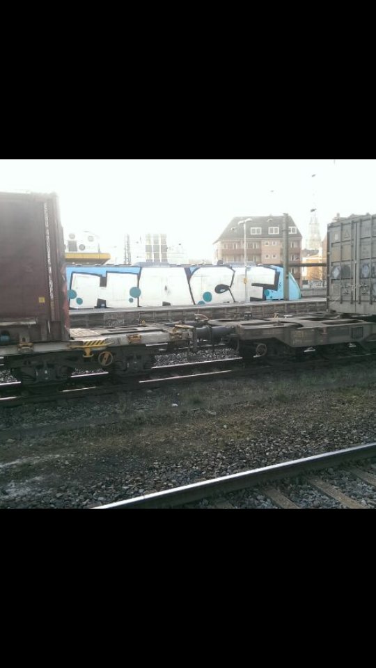 Graffiti Train - Photo by 135lizcrew - hach, vectus