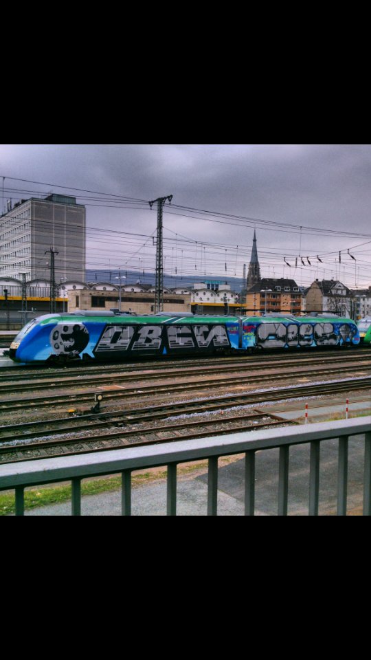 Graffiti Train - Photo by 135lizcrew - obc, obcs, unze