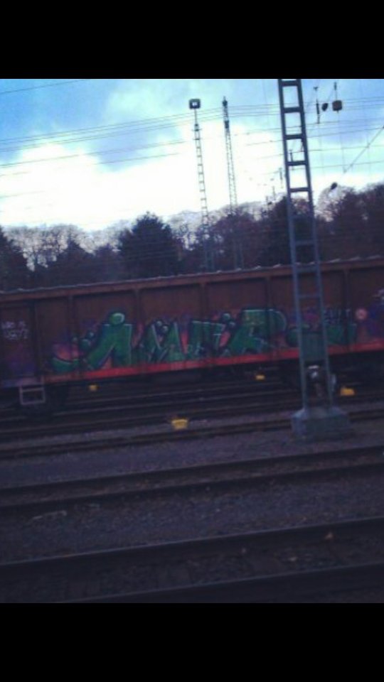 Graffiti Train - Photo by 135lizcrew - imer