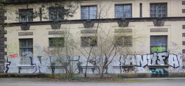 Graffiti Bombing - Photo by 161gang - antifa, bombing, munich