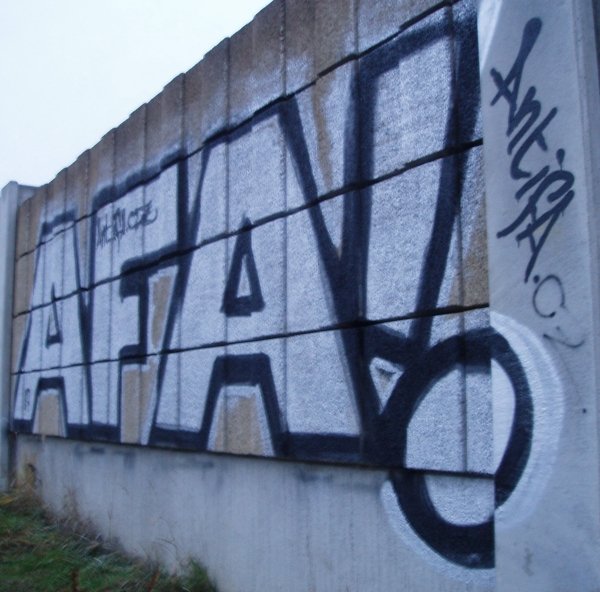 Graffiti Bombing - Photo by 161gang - afa, cz, prag