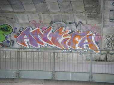 Graffiti Bombing - Photo by 161gang - antifa, munich
