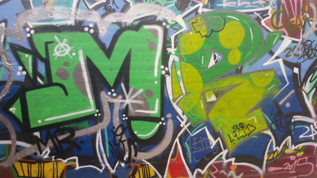 Graffiti Wall - Photo by 197nerzWbnffm - mr, labil, leid (2016)