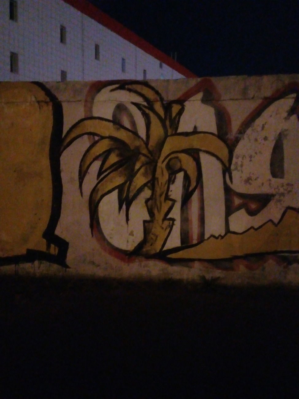 Graffiti Wall - Photo by 19xllls (2018)