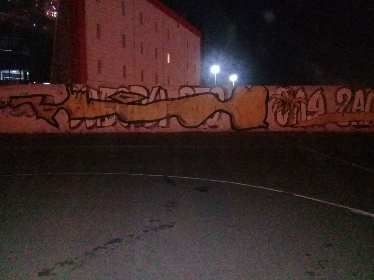 Graffiti Wall - Photo by 19xllls (2018)