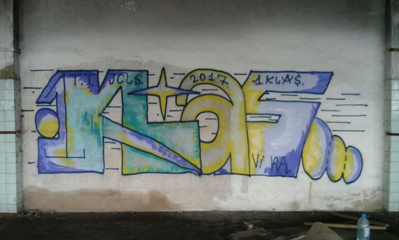 Graffiti Wall - Photo by 1KLAS (2017)