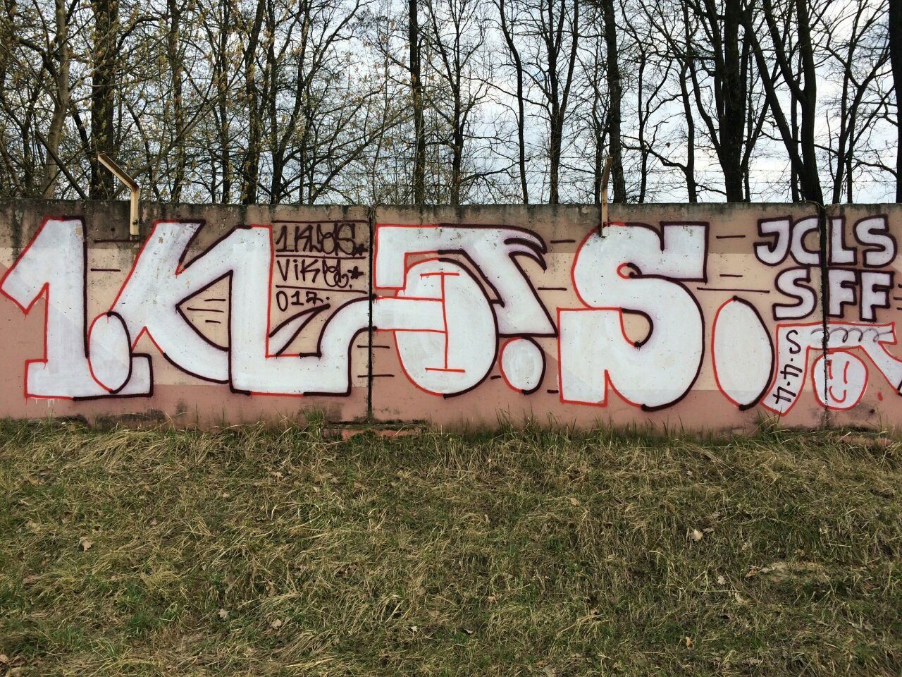 Graffiti Wall - Photo by 1KLAS (2017)