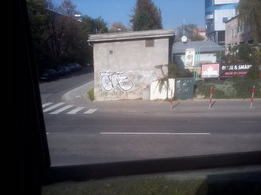 Graffiti Bombing - Photo by 1anosone9