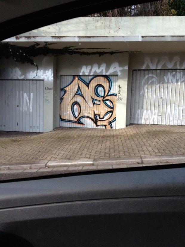 Graffiti Bombing - Photo by 1one9 - ws, wsc