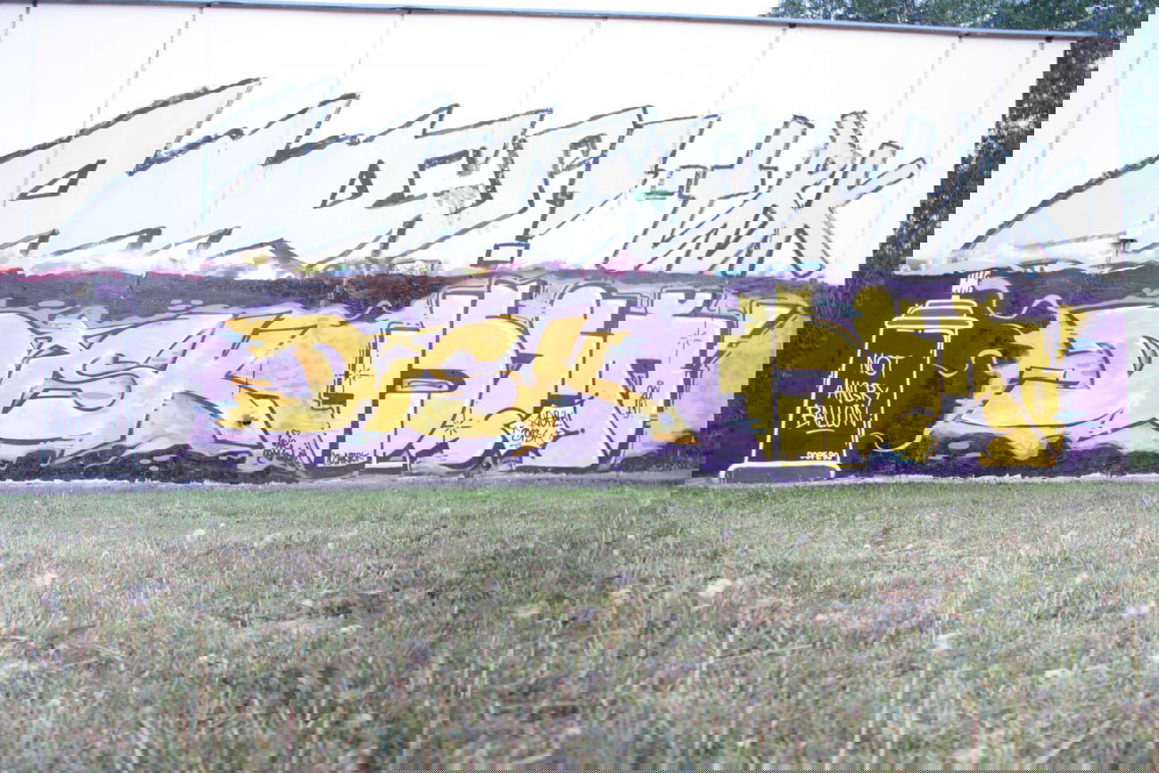 Graffiti Wall in Moscow - Photo by 1sek - 1sek, disk (2014)