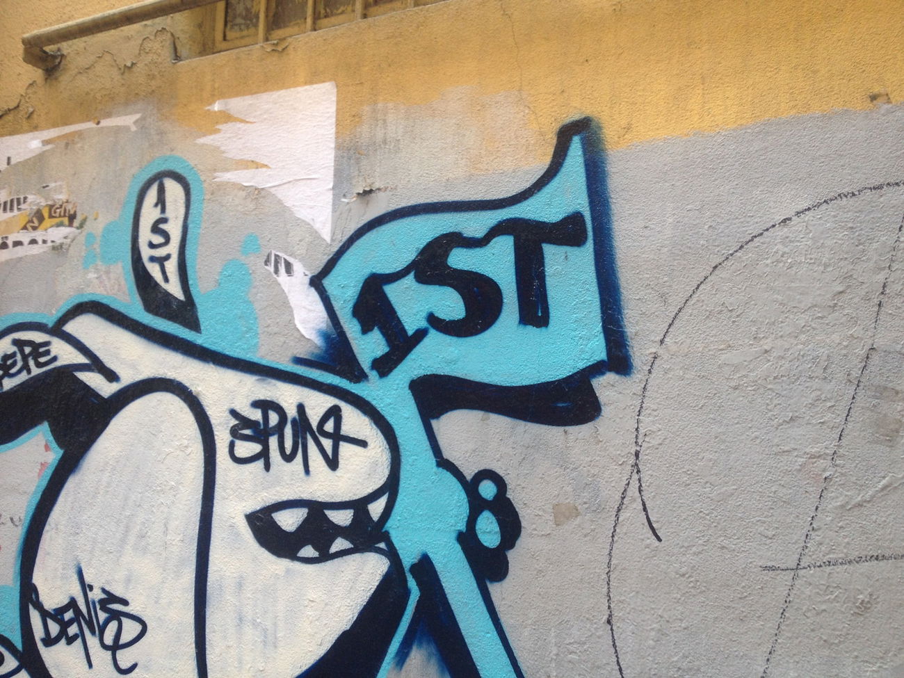 Graffiti Bombing - Photo by 1stcrewhope - graffiti, bombing, istanbul
