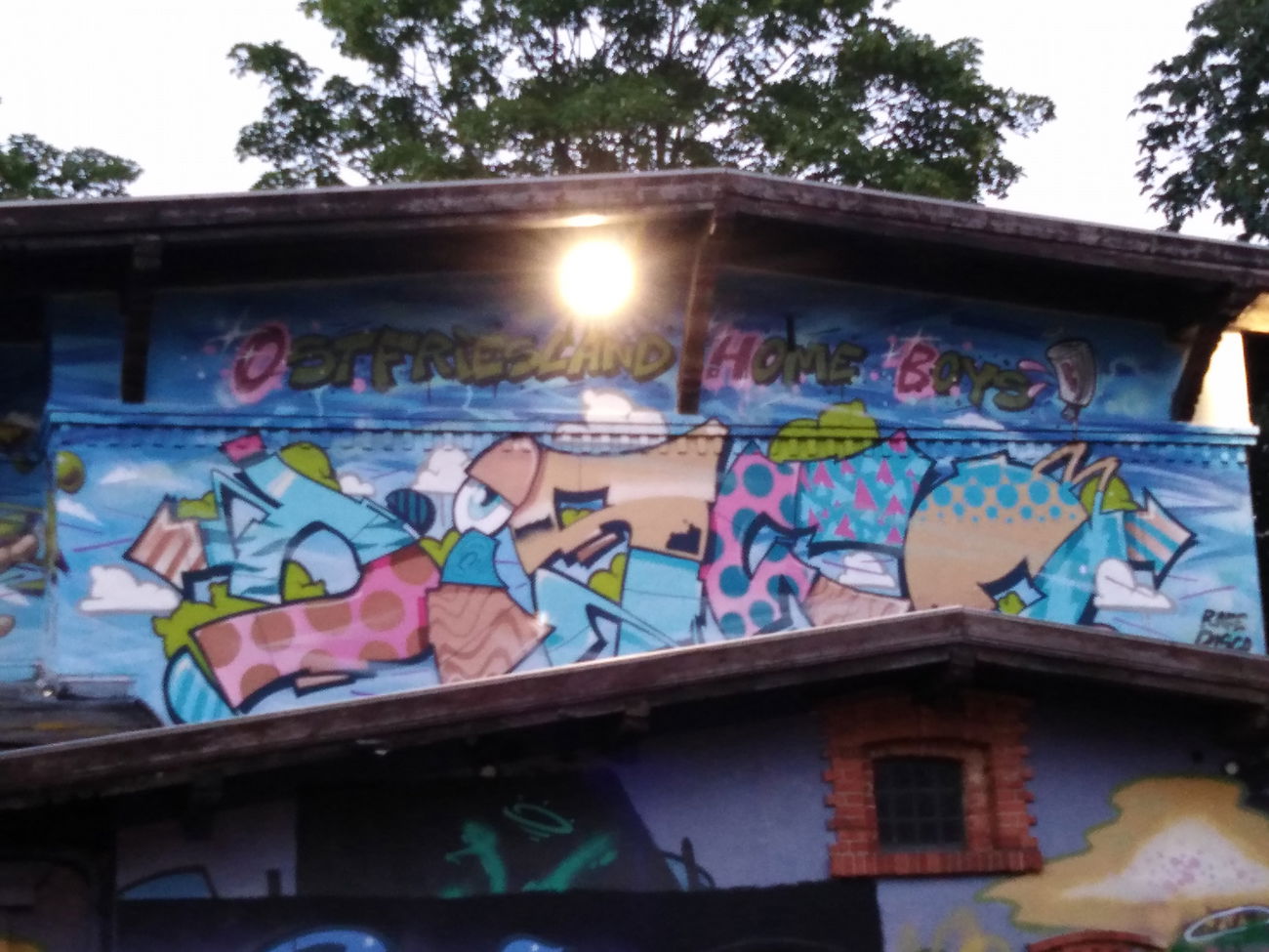 Graffiti Wall - Photo by 26725 - Disco, Aurich