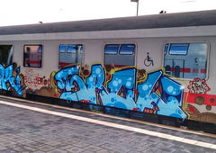 Graffiti Wall - Photo by 26725 - peak, srow, leer