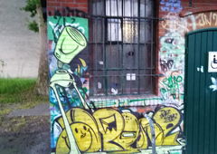 Graffiti in Sassari - Photo by 26725 - ap2be, ples, thorwup