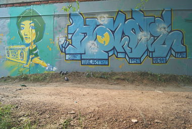 Graffiti Wall - Photo by 2ManHazeOne - Akto, \, 2man (2014)