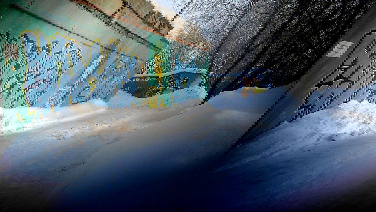 Graffiti Wall - Photo by 2ManHazeOne - Twest, \, Akto (2014)