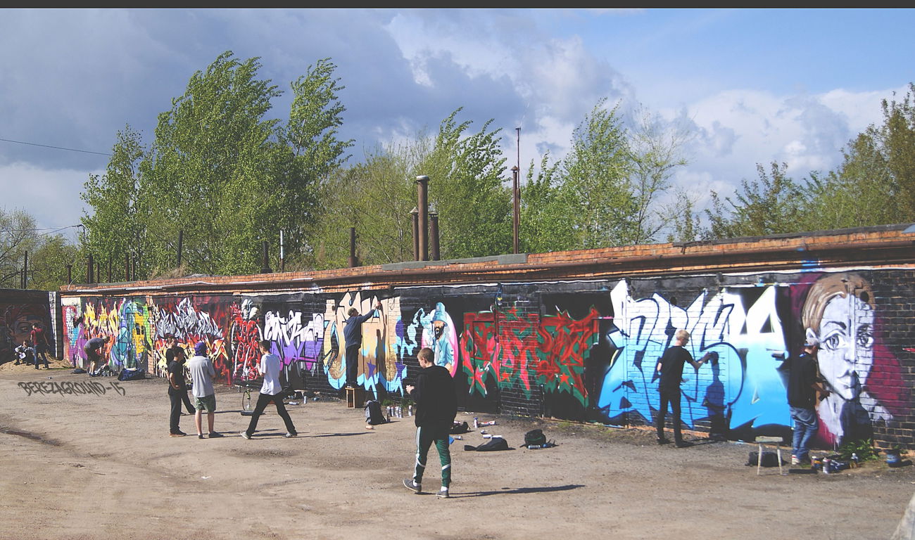 Graffiti Wall - Photo by 2ManHazeOne (2015)