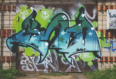 Graffiti Wall - Photo by 2ManHazeOne - Zeeg (2015)
