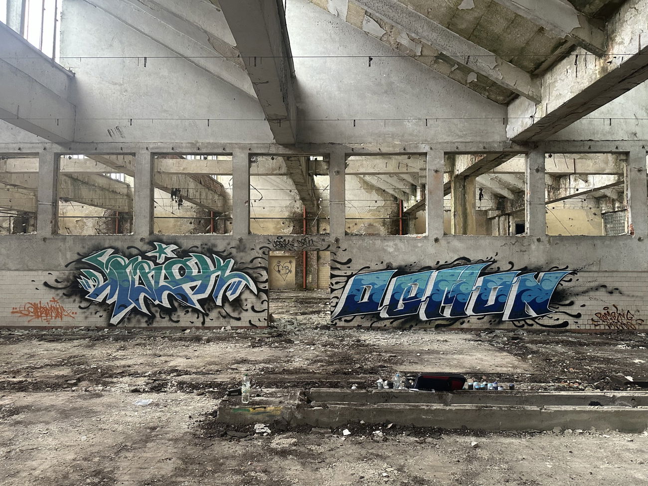 Graffiti Wall - Photo by 3xR - Urok, x, demon