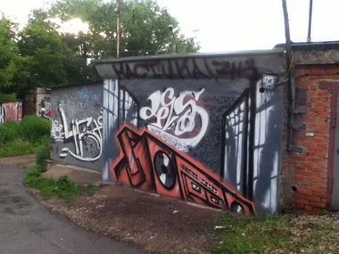 Graffiti Wall in Tula - Photo by 413 (2013)