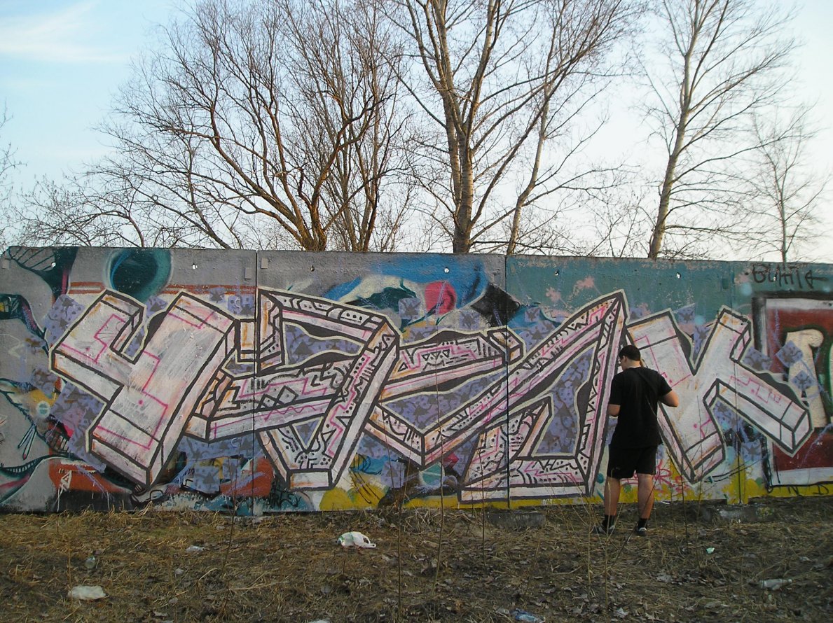 Graffiti Wall - Photo by 4ASKE - 4ASK (2013)