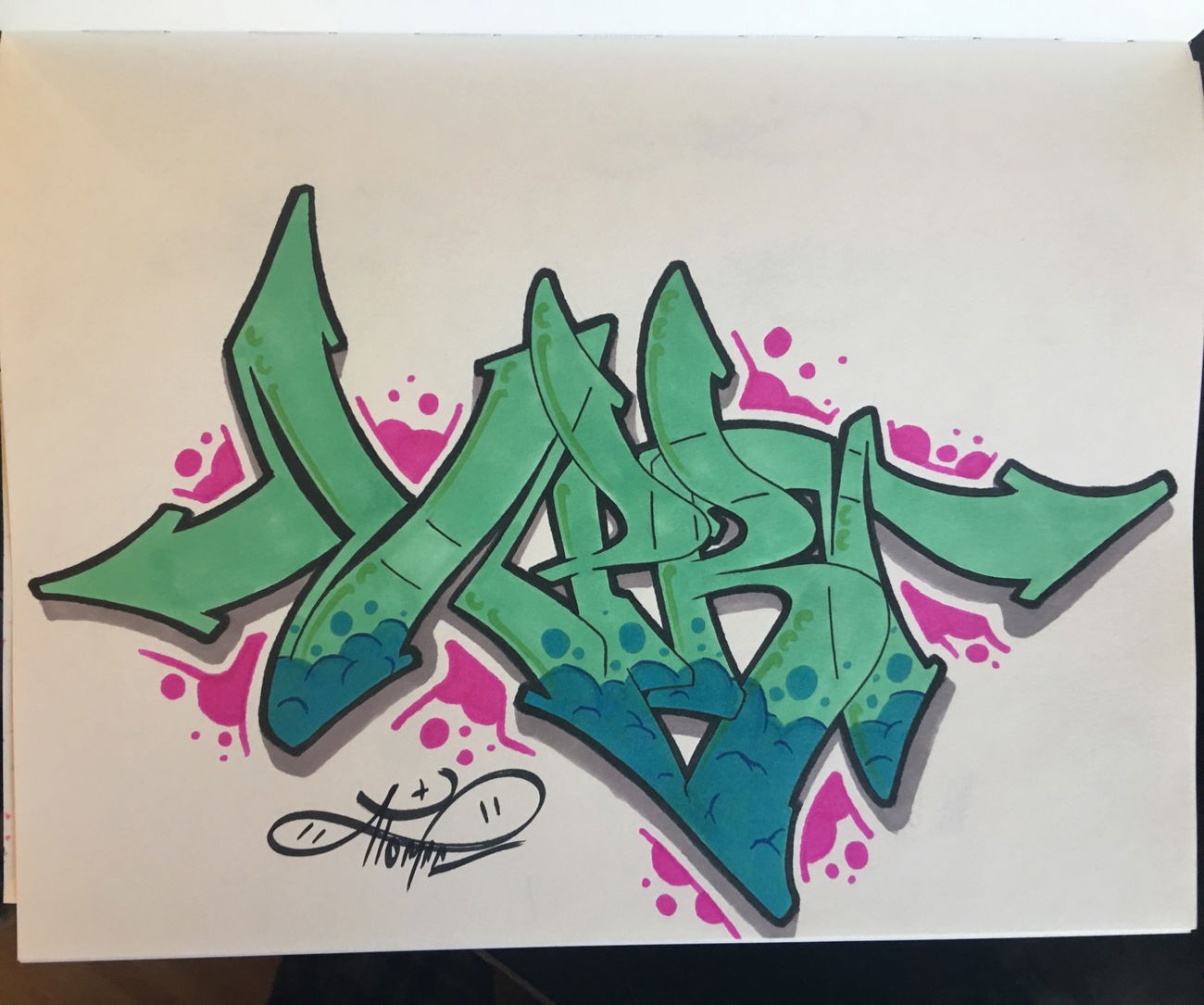 Graffiti Sketch - Photo by 4T0M1Cx4RT (2017)