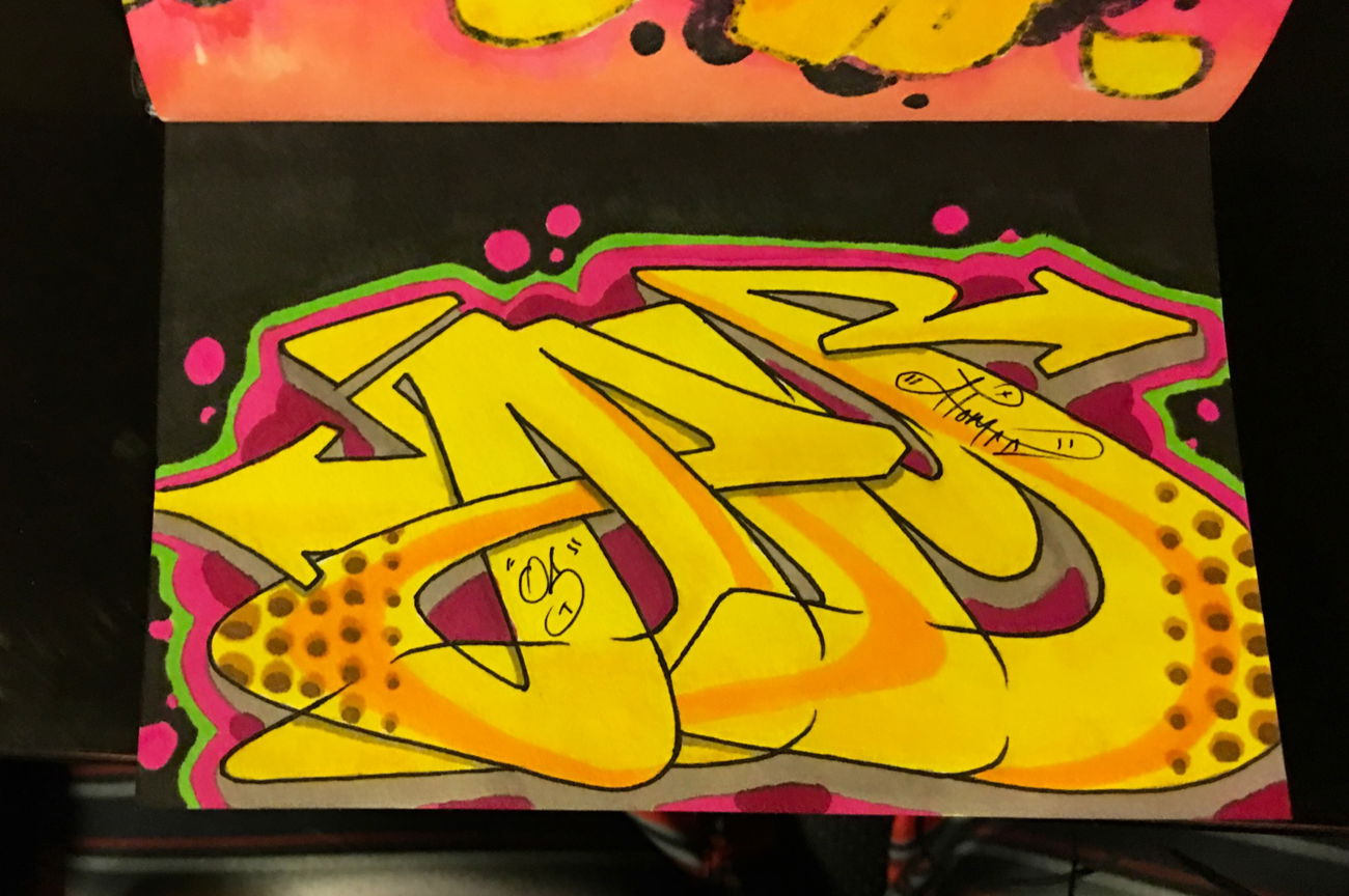 Graffiti Sketch - Photo by 4T0M1Cx4RT