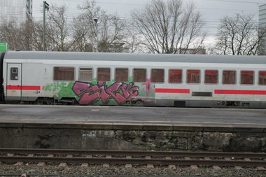 Graffiti Train - Photo by 505er - sick