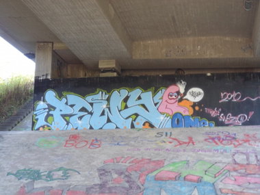 Graffiti Wall - Photo by 505er - Pewy