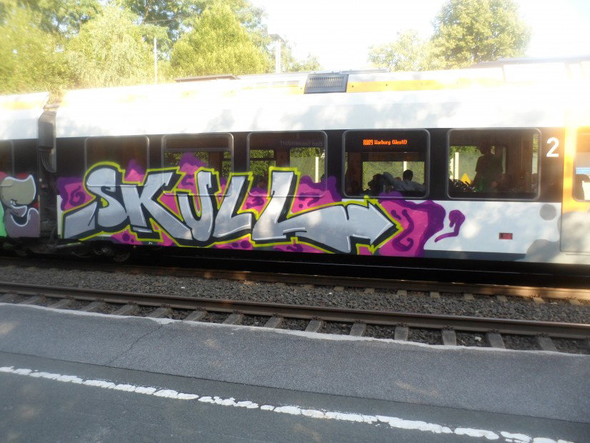 Graffiti Train - Photo by 505er