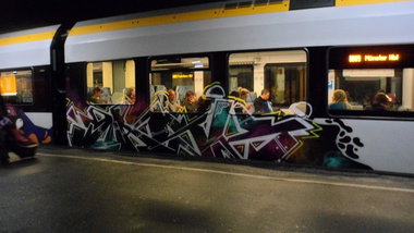 Graffiti Train - Photo by 505er - Mask